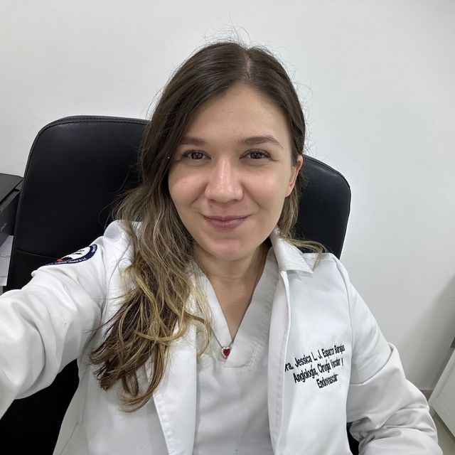Jessica Lizeth Jazmin Esparza Barajas, Angiólogo Puerto Vallarta