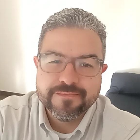 Tony Zaldívar, Psicólogo Guadalajara