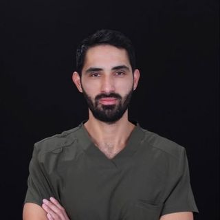 Ampliar imagen: Roberto  Alejandro Arenas García, Internista Ciudad de México