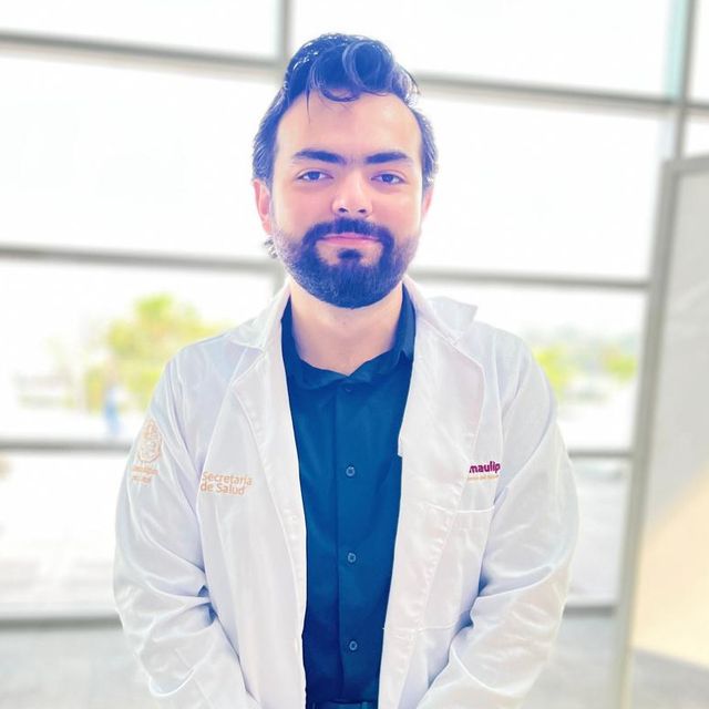 Mauricio González Zorola, Médico general Tampico