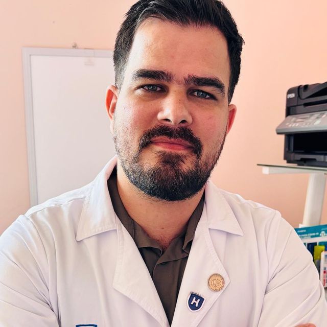 Alejandro Coronado, Neurocirujano Tepic