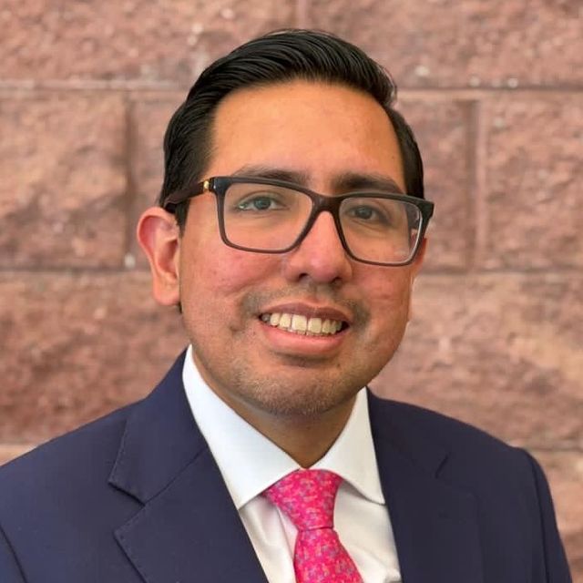 Ivan Giovani Valdez Solis, Especialista en Rehabilitación y Medicina Física Ciudad de México