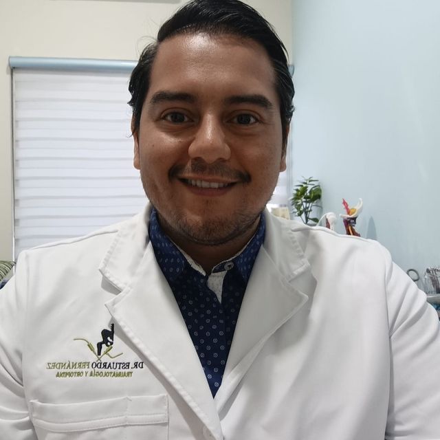 Estuardo Fernandez, Ortopedista Saltillo