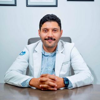 Ampliar imagen: Ricardo Ulises Pineda Ledezma, Urólogo Tijuana