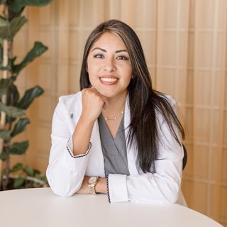 Ampliar imagen: María Guadalupe Nolazco Beltrán, Ginecólogo Metepec