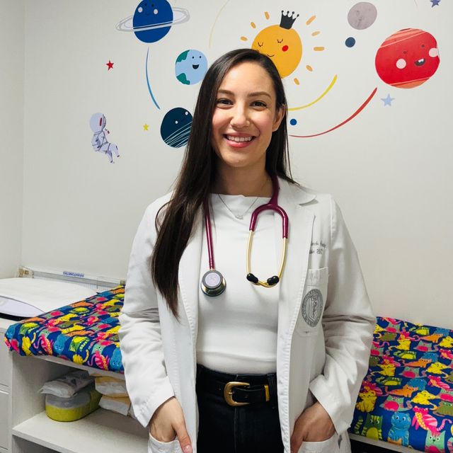 Cinthia Alarcón Cortez, Pediatra Ciudad de México