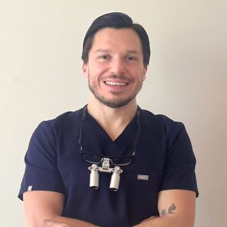 Ampliar imagen: Christian Porras Mendez, Cirujano plástico Monterrey