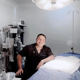 Ampliar imagen: Hector Hair León, Médico general Atitalaquia