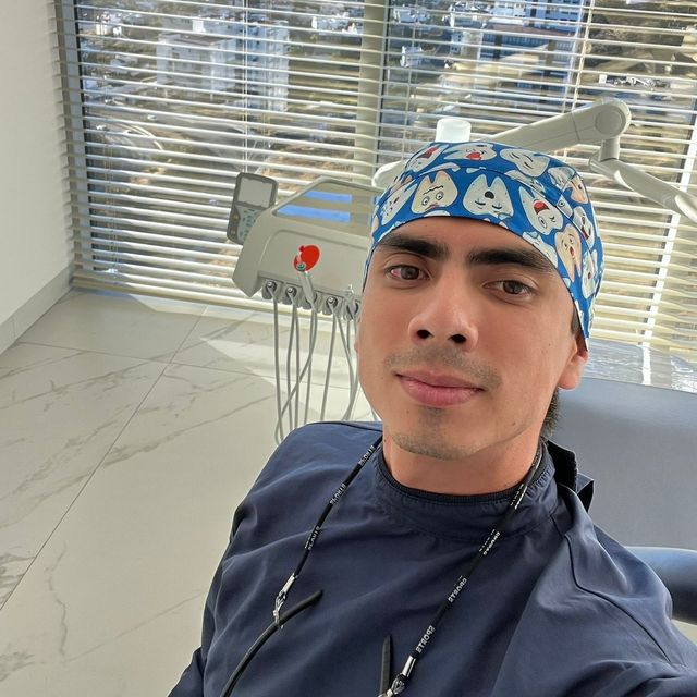 Héctor Campos Cendejas, Dentista - Odontólogo Santiago de Querétaro