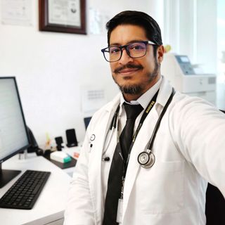 Omar Hernandez Cruz, Médico general Tlaxcala