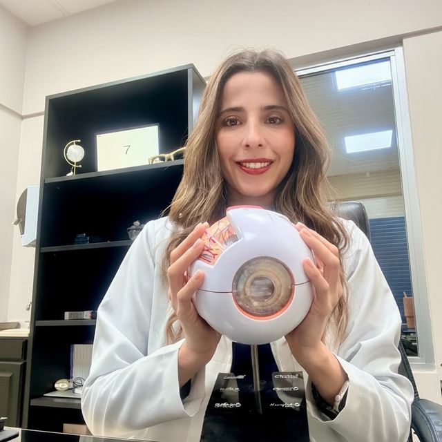 Mirel Rincón Sánchez, Oftalmólogo Guadalajara