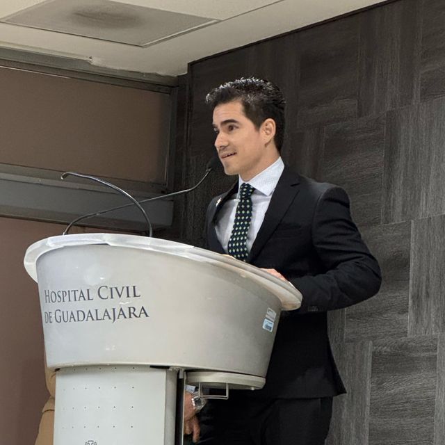 Jose Ricardo De la Torre Ramírez, Traumatólogo Guadalajara