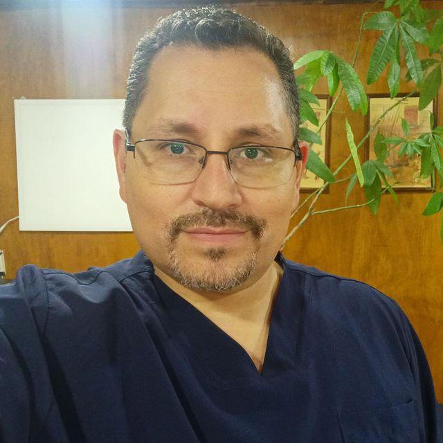 Alberto Vidal, Acupuntor Pachuca de Soto
