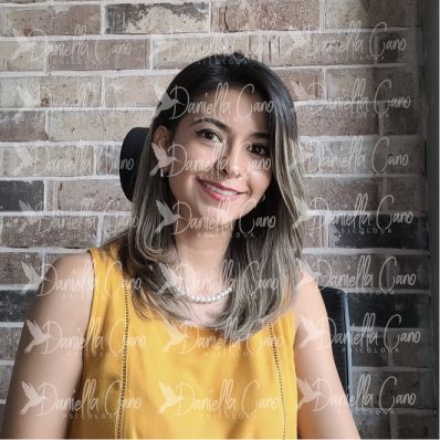 Daniella Ivone Cano Vázquez, Psicólogo León