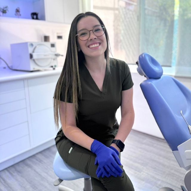 Amada Oteo Zamora, Dentista - Odontólogo Coyoacán