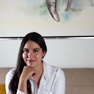 Ariadne Aguilar, Psicólogo León