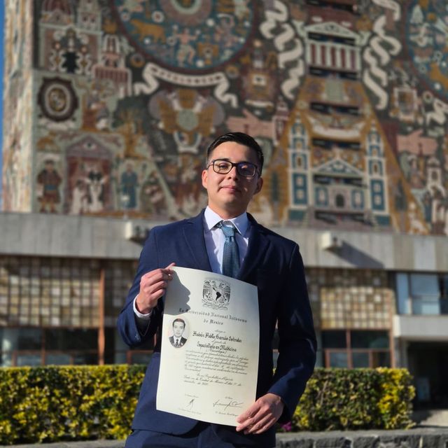 Rubén Pablo Garcés Estrada, Neumólogo Ciudad de México