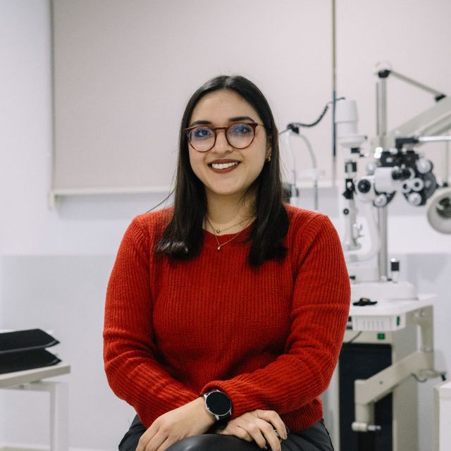 Johana Jacqueline Cárdenas Arámbula, Oftalmólogo Guadalajara