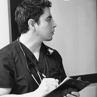 Ampliar imagen: Daniel Garcia Romero, Internista Ciudad de México