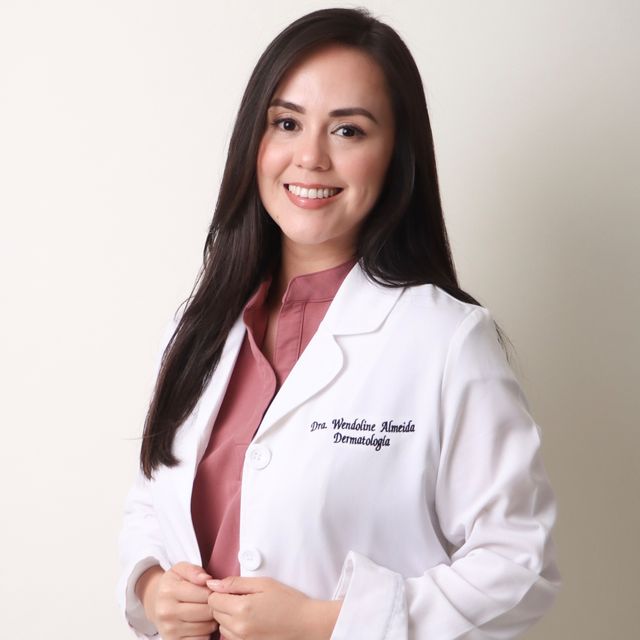 Wendoline Almeida, Dermatólogo Los Mochis