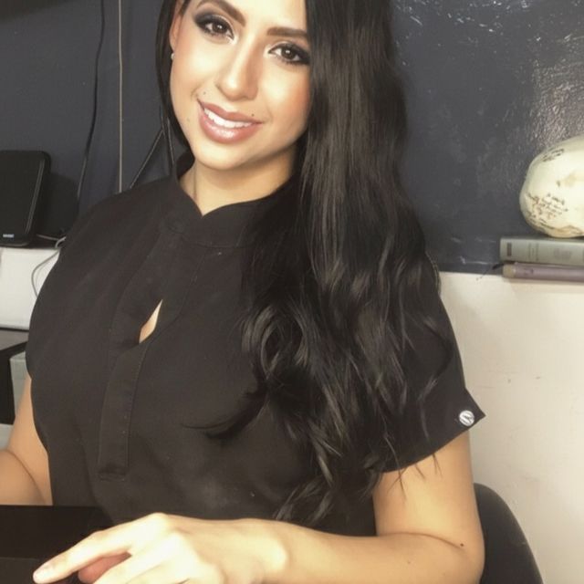 Aidee Marin Correa, Dentista - Odontólogo Morelia