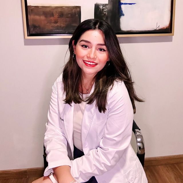 Ana Karen Leos Leija, Pediatra Monterrey