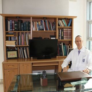 Ampliar imagen: Enrique Benizillo Morhaim, Quiropráctico Miguel Hidalgo