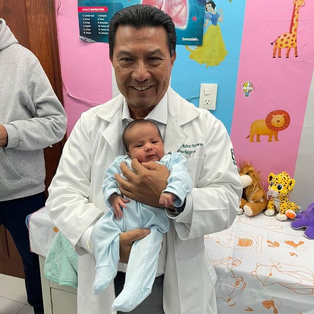 Sergio Muñoz Ramirez, Pediatra Ciudad de México