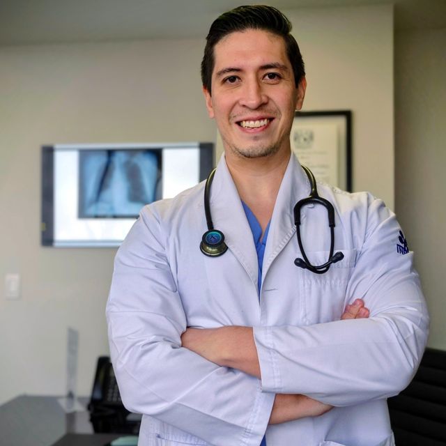 Edgar Felipe Castro Arellano, Neumólogo Ciudad de México