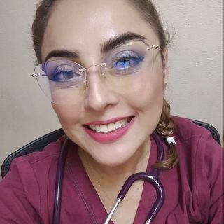 Ampliar imagen: Liliana Priscilla Miranda Álvarez, Internista La Paz