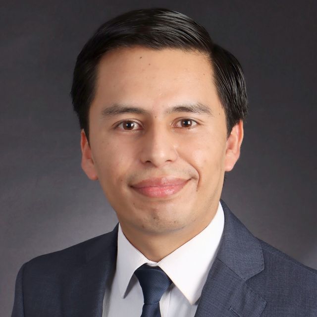 Jonathan Godina Hernández, Reumatólogo Querétaro