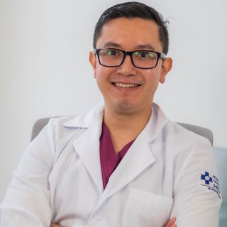 Alan Miguel Hernández Campos, Cirujano plástico Ciudad de México