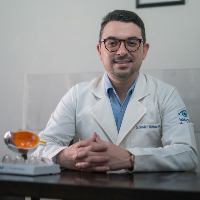 Orlando Daniel Quintanar Haro, Oftalmólogo Cuauhtémoc