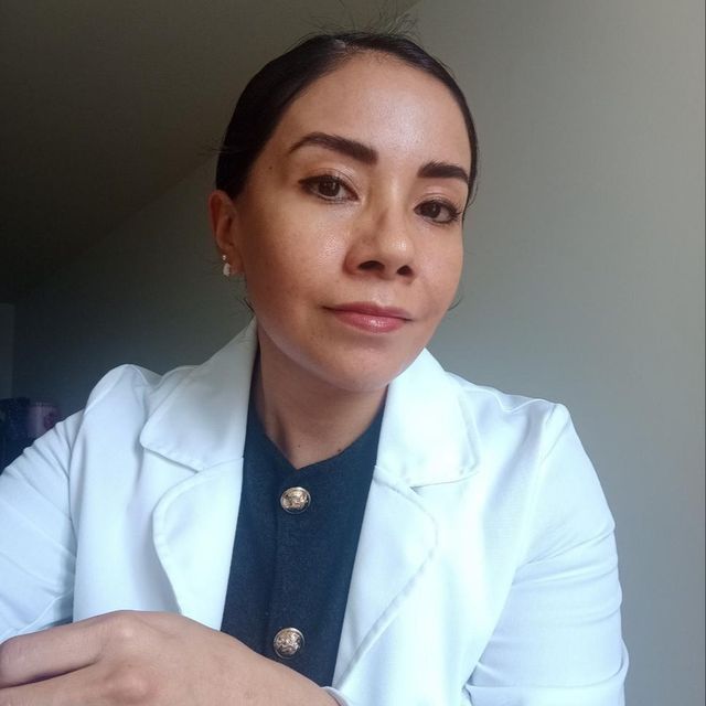 Margarita Barrios, Especialidad en Medicina del Enfermo Pediátrico en Estado Crítico Ciudad de México