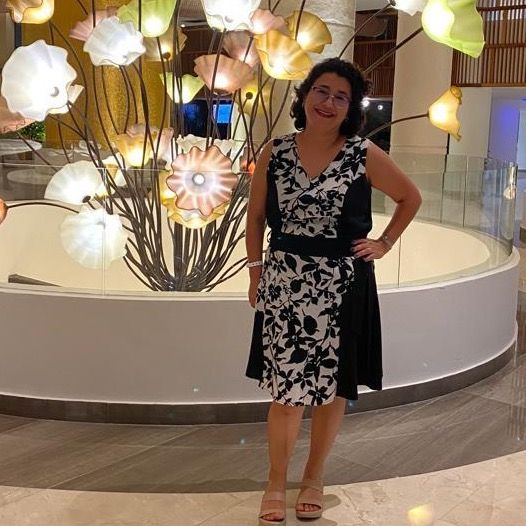 Claudia Raquel Bravo López, Oftalmólogo Ciudad de México