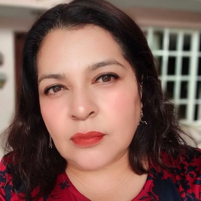 Claudia Larrea, Pediatra Nezahualcóyotl