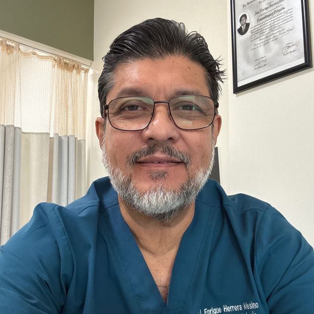 José Enrique Herrera Mesino, Traumatólogo Monterrey