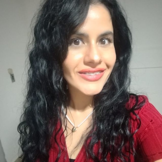 Paulina Arroyo Ponce, Psicólogo León