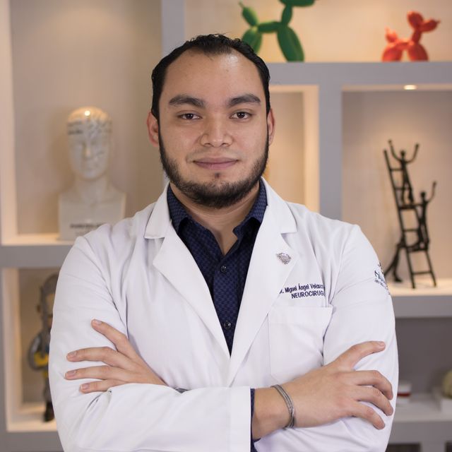 Miguel Angel Velasco Castillo, Neurocirujano Cuernavaca