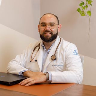 Jorge Luis Denis Bravo, Cardiólogo Boca del Rio
