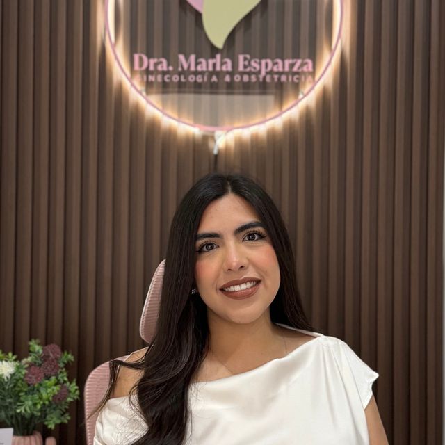 Marla Xiomara Esparza Uribe, Ginecólogo Navojoa