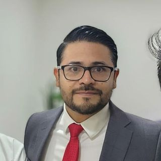 Ampliar imagen: Hugo Salazar Ramírez, Ginecólogo Tlalnepantla de Baz