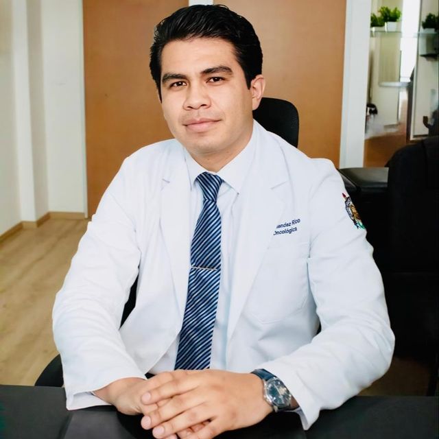 Daniel Méndez Rico, Cirujano oncólogo Morelia