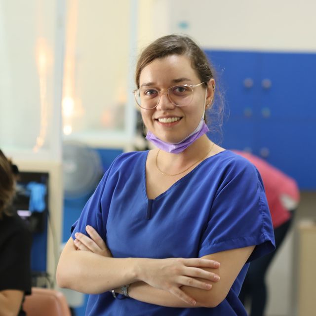 Ana Cristina Flores Chávez, Dentista - Odontólogo Aguascalientes