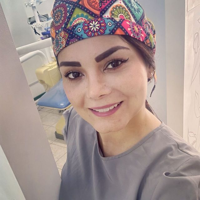 Lina Vanessa Solano Alzate, Dentista - Odontólogo Ciudad de México