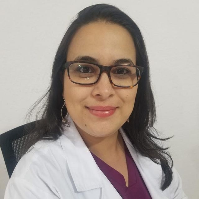 Imara Bravo Espinoza, Gastroenterólogo Álvaro Obregón