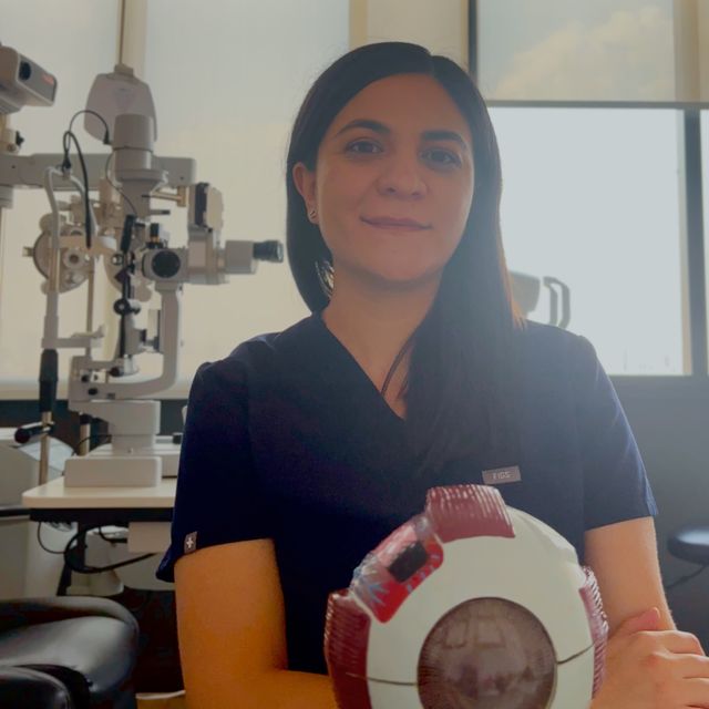 Mariangel González Morales, Oftalmólogo Benito Juárez