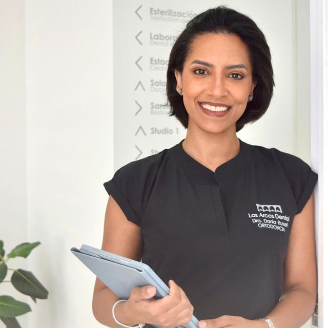 Dania Russell, Ortodoncista Querétaro
