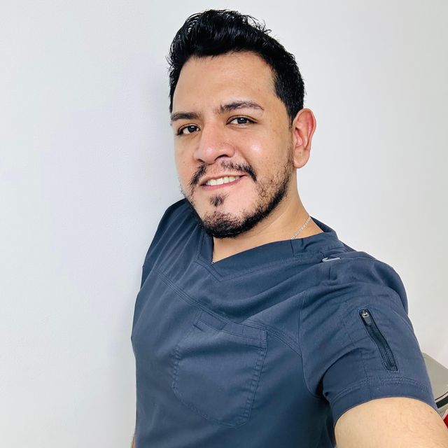 Roberto Venegas Jaramillo, Dentista - Odontólogo Xochimilco