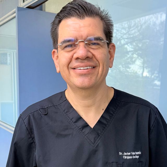 Javier Valle Ramírez, Cirujano oncólogo Zapopan